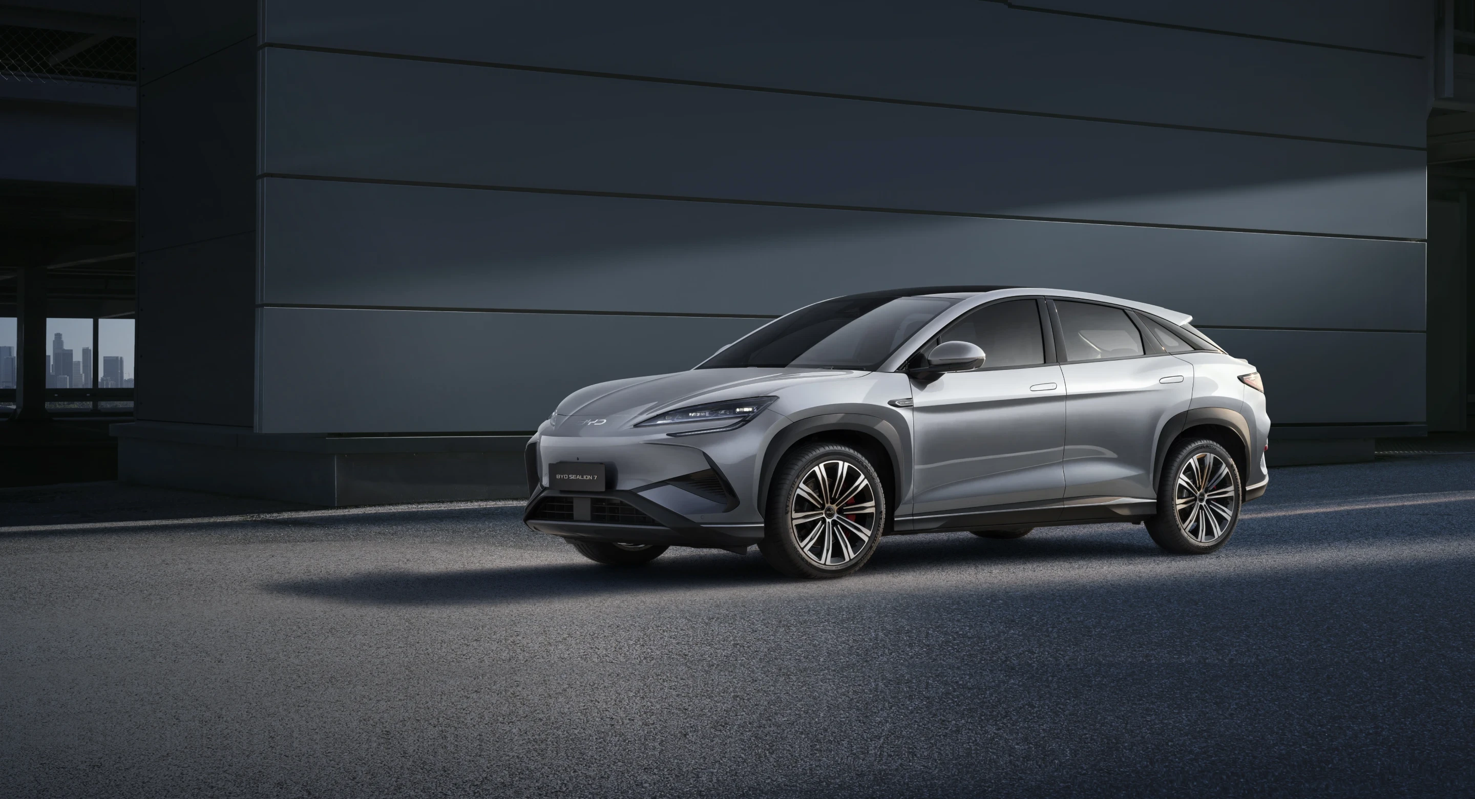 BYD SEALION 7